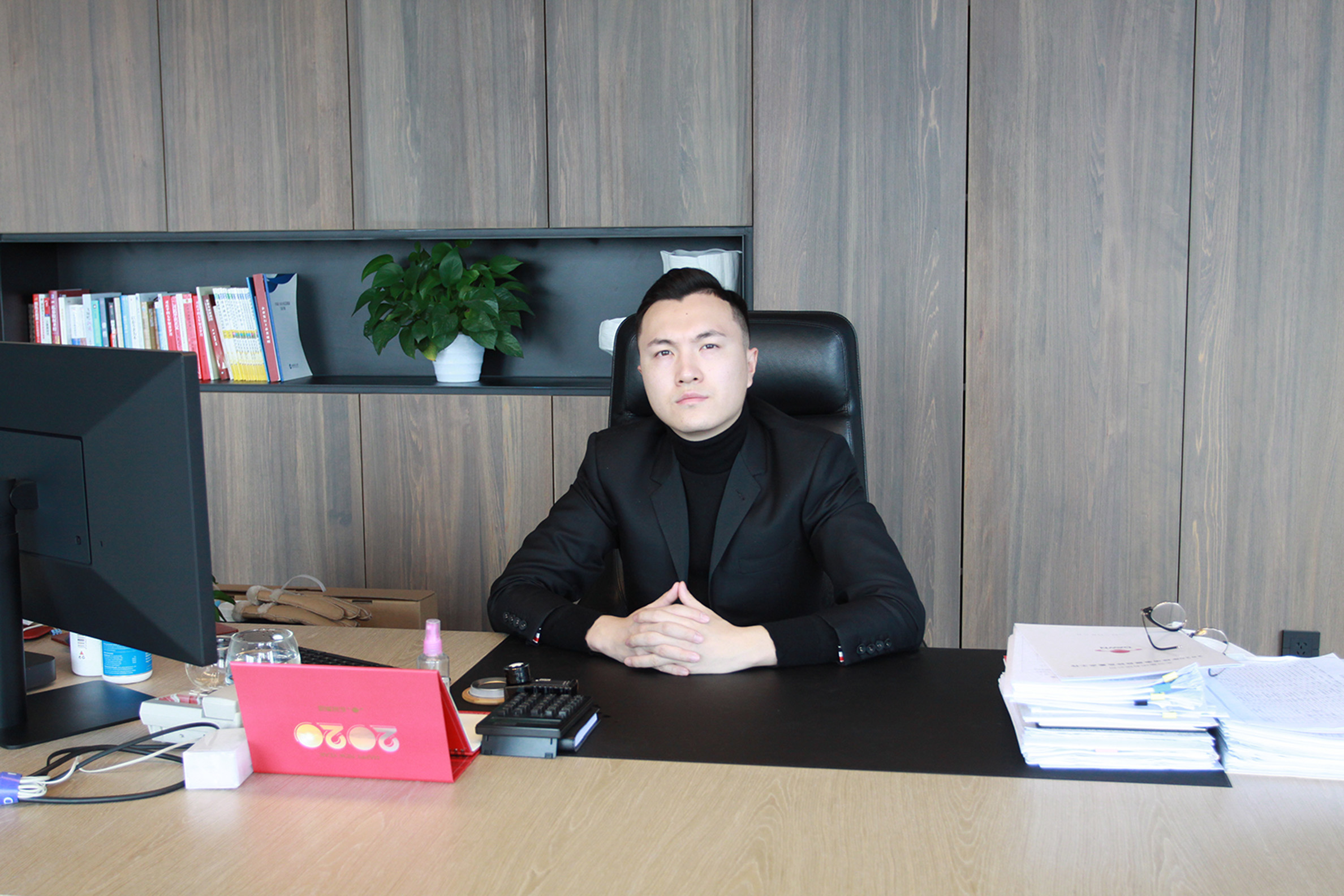 杭州市第十六屆優秀企業家 | 東冠集團有限公司總裁章敏杰